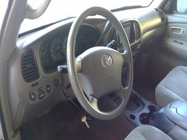 2006 TOYOTA TUNDRA, WHITE, SR5 MODEL, CREW CAB, 4.7L, AT, 2WD, Z25260